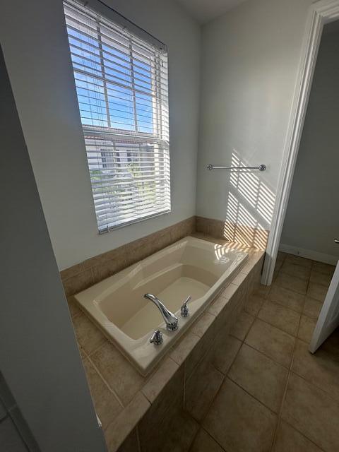 2502 North Dixie Highway, Unit 49 Lake Worth, FL 33460 - Photo 6 of 12 an outdoor space with pool