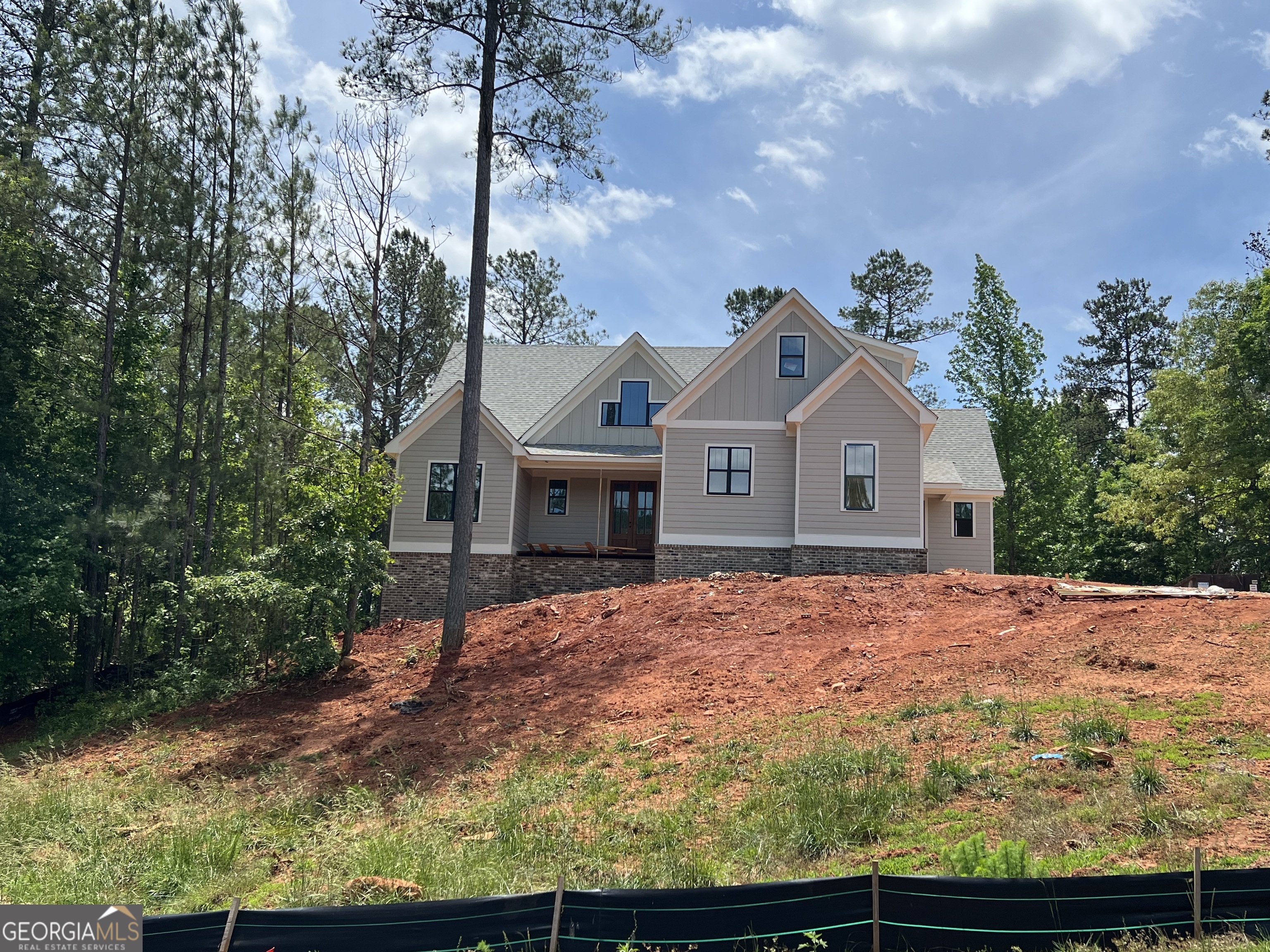 607 Forest Pointe Drive Forsyth, GA 31029 - Photo 2 of 48