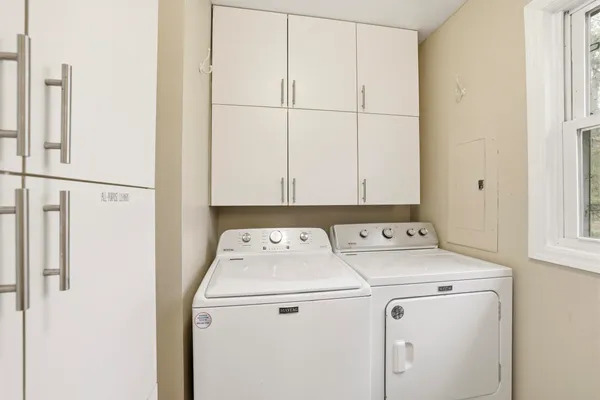 $2,400 | 7585 Skipper Lane, Tallahassee, FL 32317
