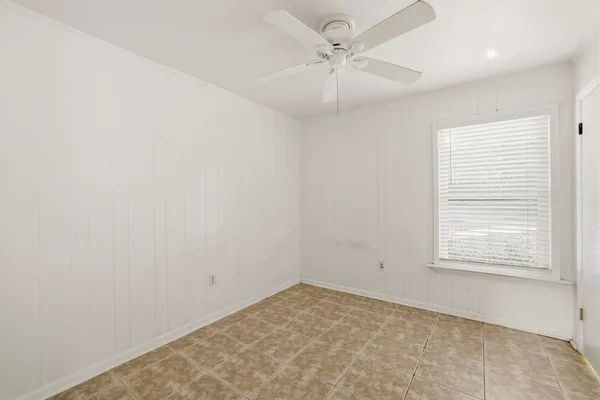 $2,400 | 7585 Skipper Lane, Tallahassee, FL 32317