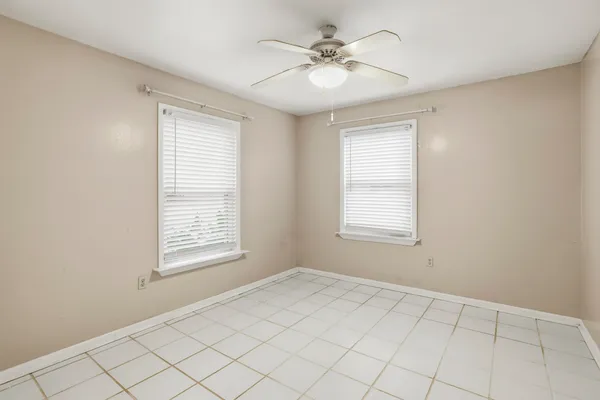$2,400 | 7585 Skipper Lane, Tallahassee, FL 32317