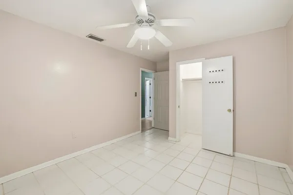 $2,400 | 7585 Skipper Lane, Tallahassee, FL 32317