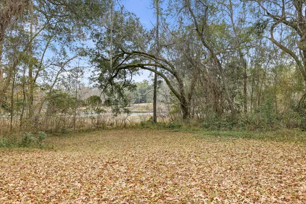 $2,400 | 7585 Skipper Lane, Tallahassee, FL 32317