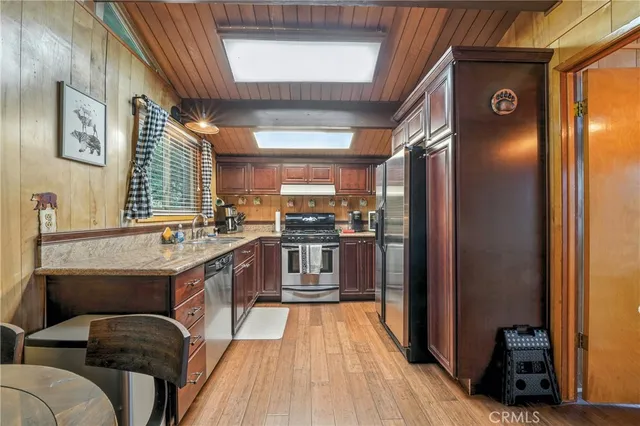 $415,000 | 535 Sunderland Court, Lake Arrowhead, CA 92352