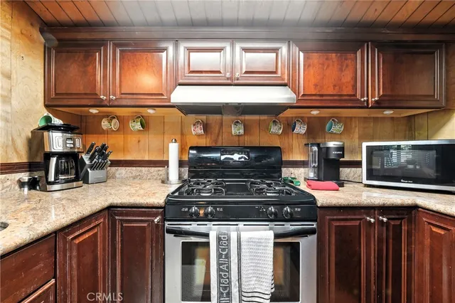 $415,000 | 535 Sunderland Court, Lake Arrowhead, CA 92352