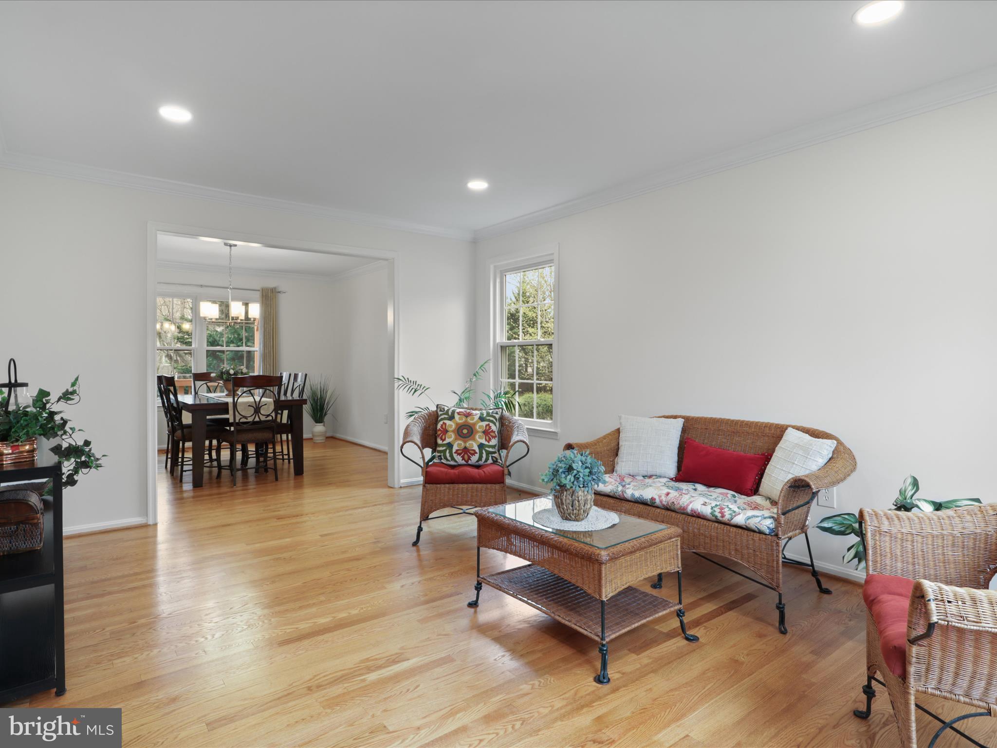 332 Silver Ridge Drive Sterling, VA 20164 - Photo 23 of 53 a living room with furniture and a wooden floor