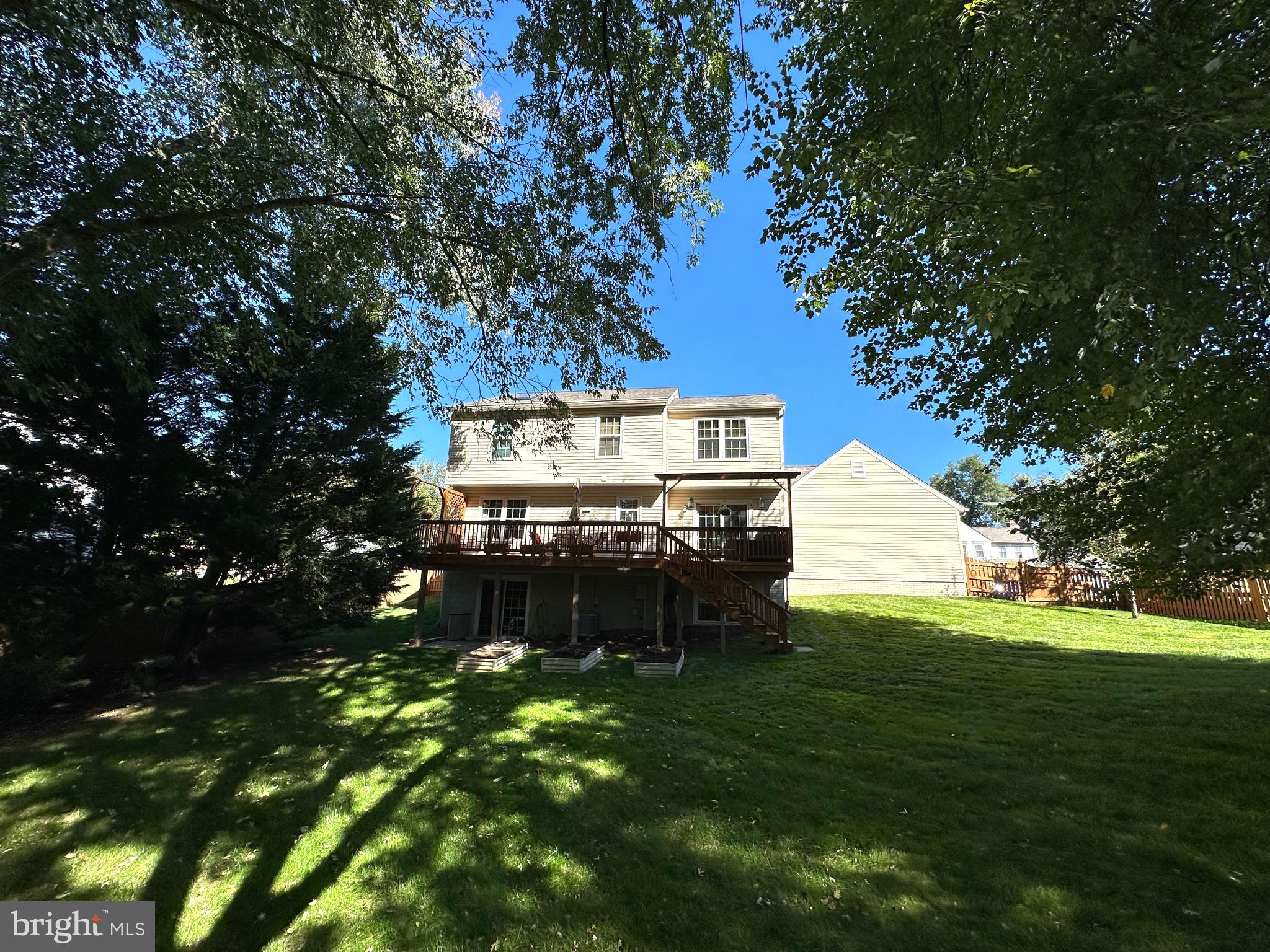 332 Silver Ridge Drive Sterling, VA 20164 - Photo 5 of 53 a view of a back yard of the green space