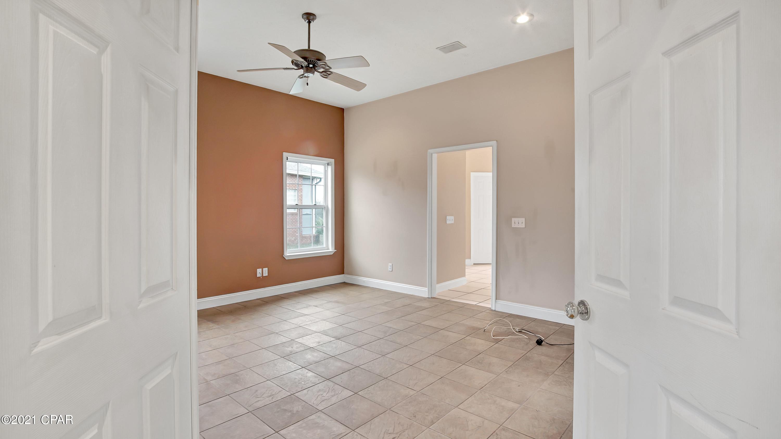 1501 Inverness Road Lynn Haven, FL 32444 - Photo 11 of 32 Gallery Image 11