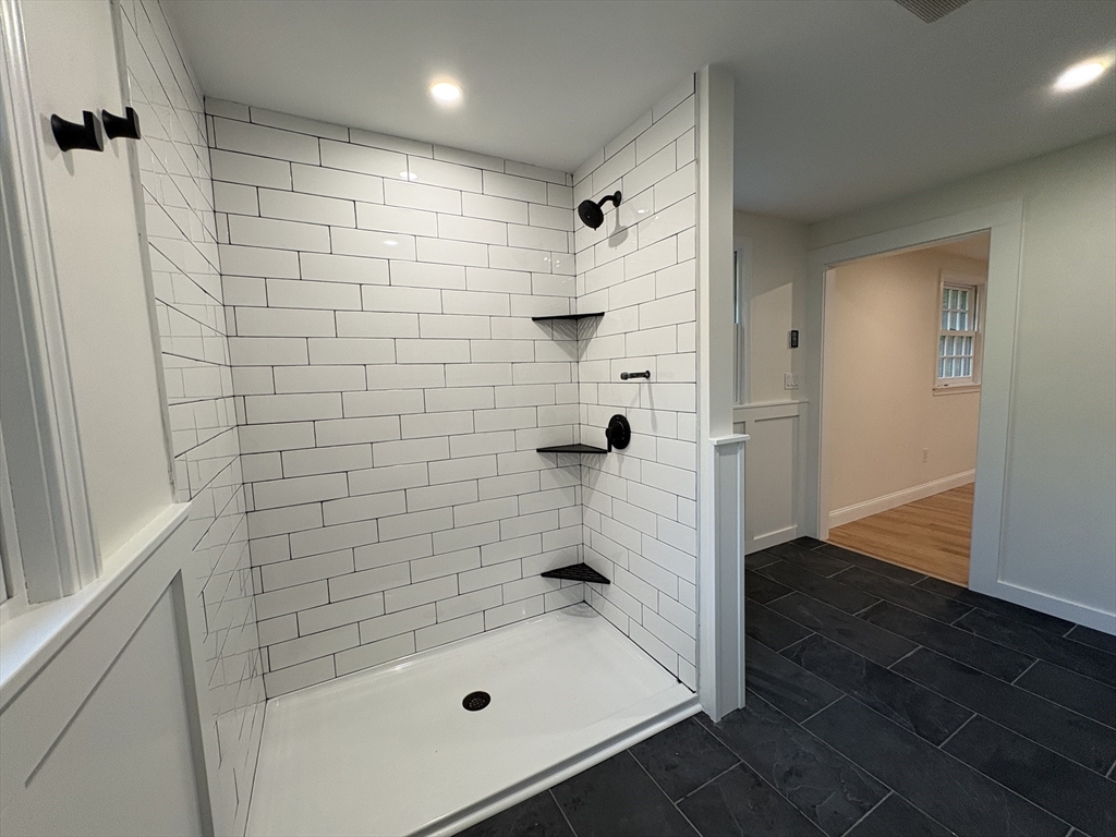 368 Hill Road Boxborough, MA 01719 - Photo 17 of 33