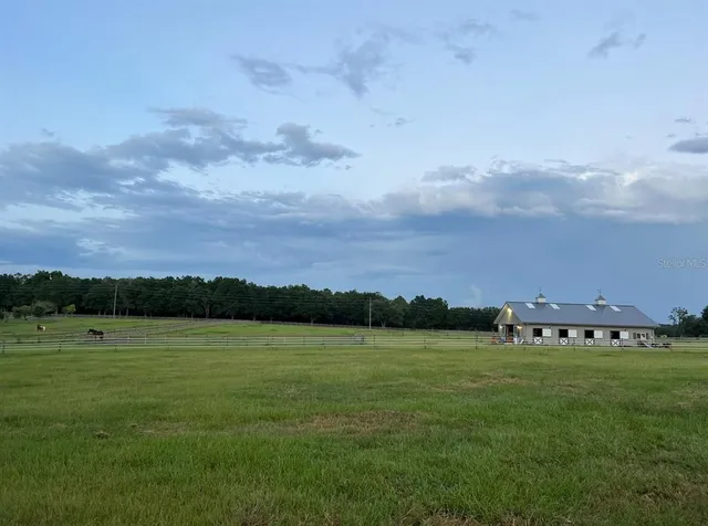 $3,000 | 1500 Southwest 210th Avenue, Unit BARN, Dunnellon, FL 34431