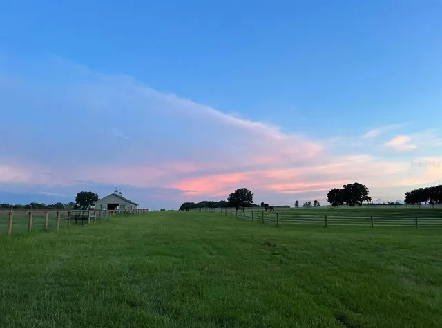 $3,000 | 1500 Southwest 210th Avenue, Unit BARN, Dunnellon, FL 34431