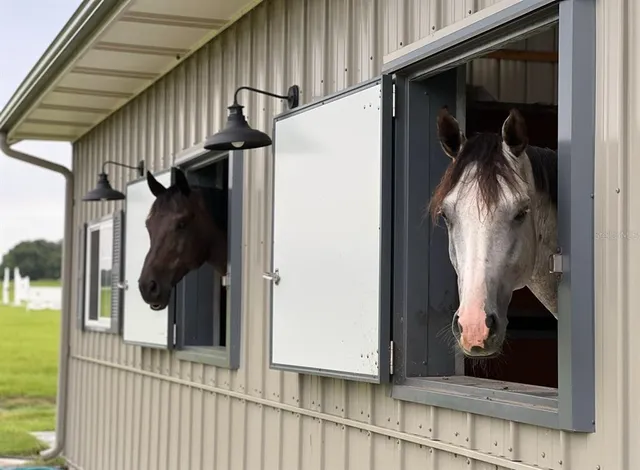 $3,000 | 1500 Southwest 210th Avenue, Unit BARN, Dunnellon, FL 34431