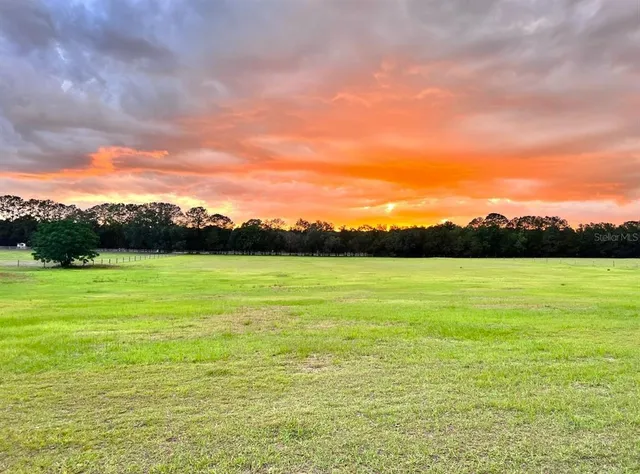 $3,000 | 1500 Southwest 210th Avenue, Unit BARN, Dunnellon, FL 34431