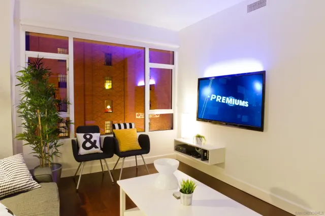 $649,900 | 530 K Street, Unit 303, San Diego, CA 92101