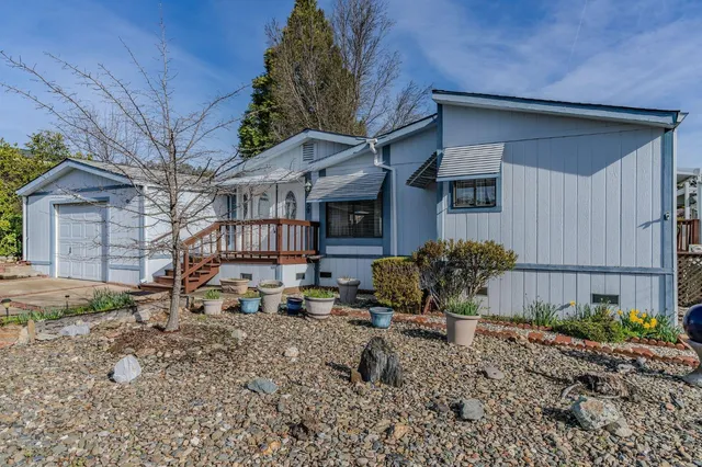 a house view with a outdoor space