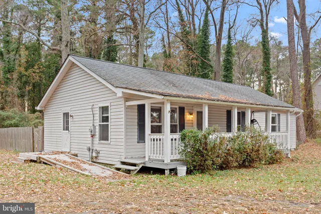 $2,000 | 16197 Thomas Road, Piney Point, MD 20674