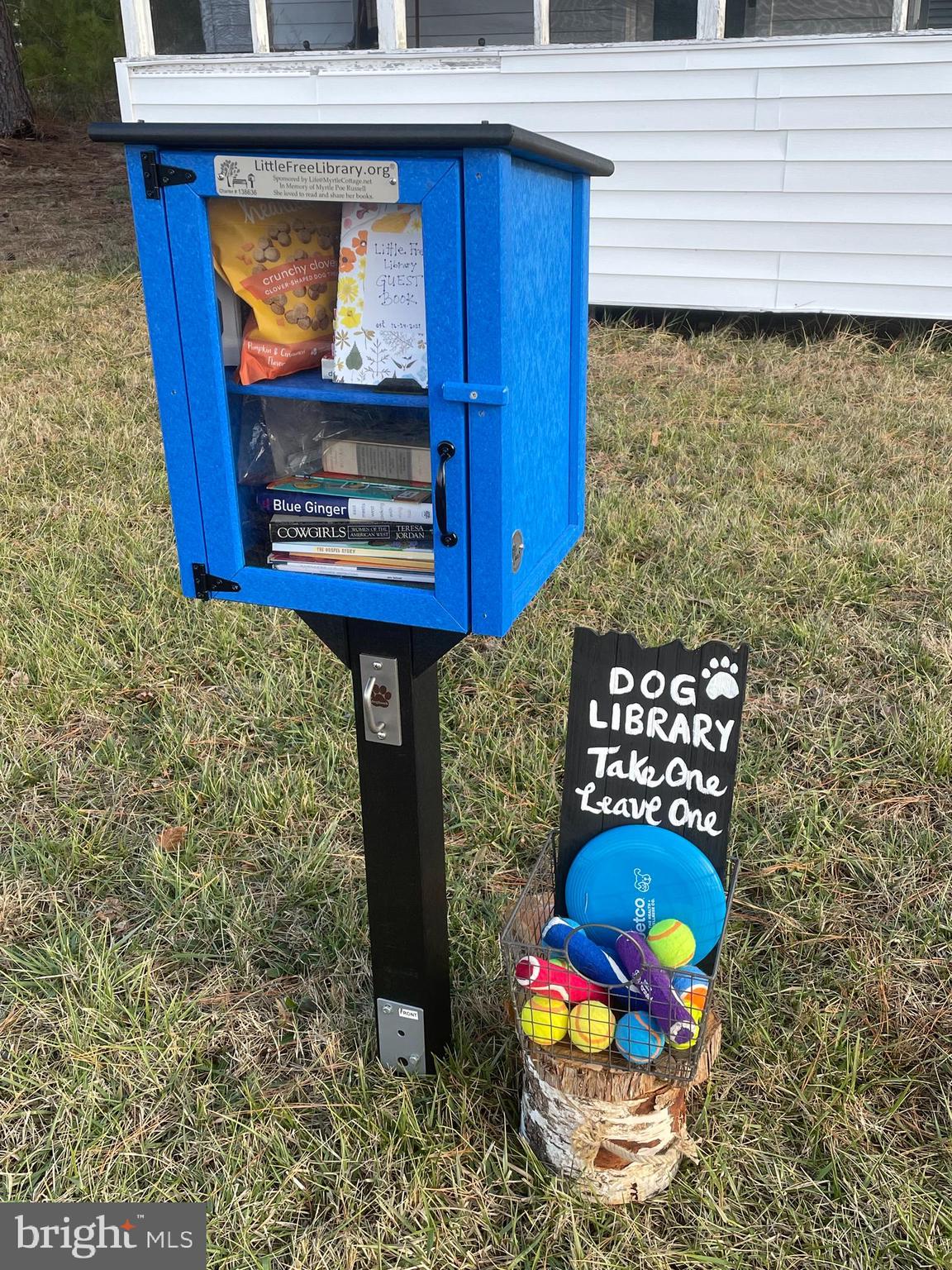 16197 Thomas Road Piney Point, MD 20674 - Photo 11 of 15 a living room with granite countertop a stove and a fireplace