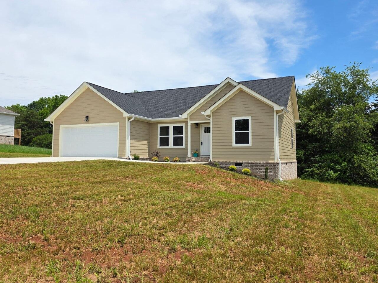 104 Co Road Athens, TN 37303 - Photo 2 of 24 Gallery Image 2