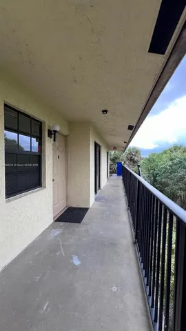 $2,000 | 4310 Crystal Lake Drive, Unit B6, Deerfield Beach, FL 33064