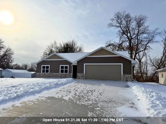 $439,000 | 1921 Lone Grove Avenue, Green Bay, WI 54303