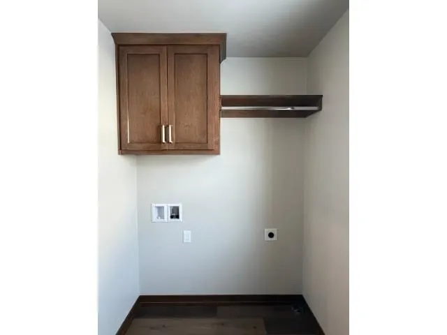 $439,000 | 1921 Lone Grove Avenue, Green Bay, WI 54303