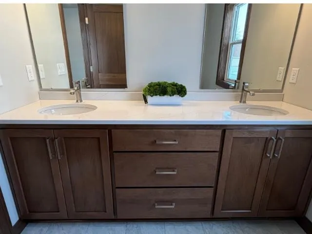 $439,000 | 1921 Lone Grove Avenue, Green Bay, WI 54303