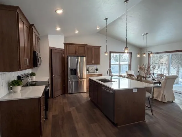 $439,000 | 1921 Lone Grove Avenue, Green Bay, WI 54303