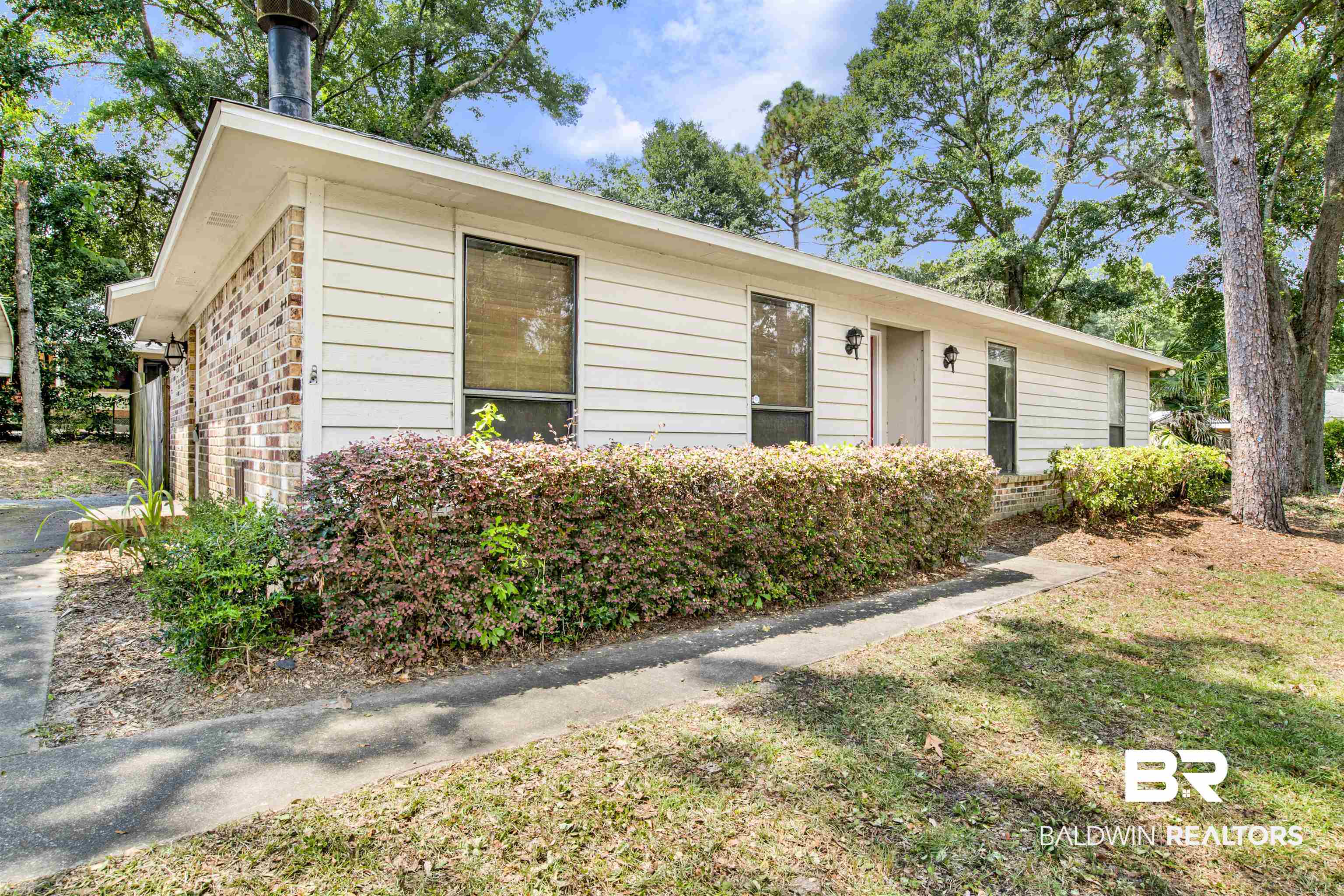 3560 Creekway Road Mobile, AL 36619 - Photo 3 of 24 View of single story home