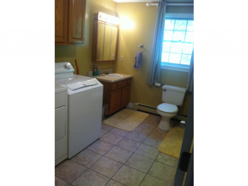 454 East Dunbarton Road Goffstown, NH 03045 - Photo 15 of 35
