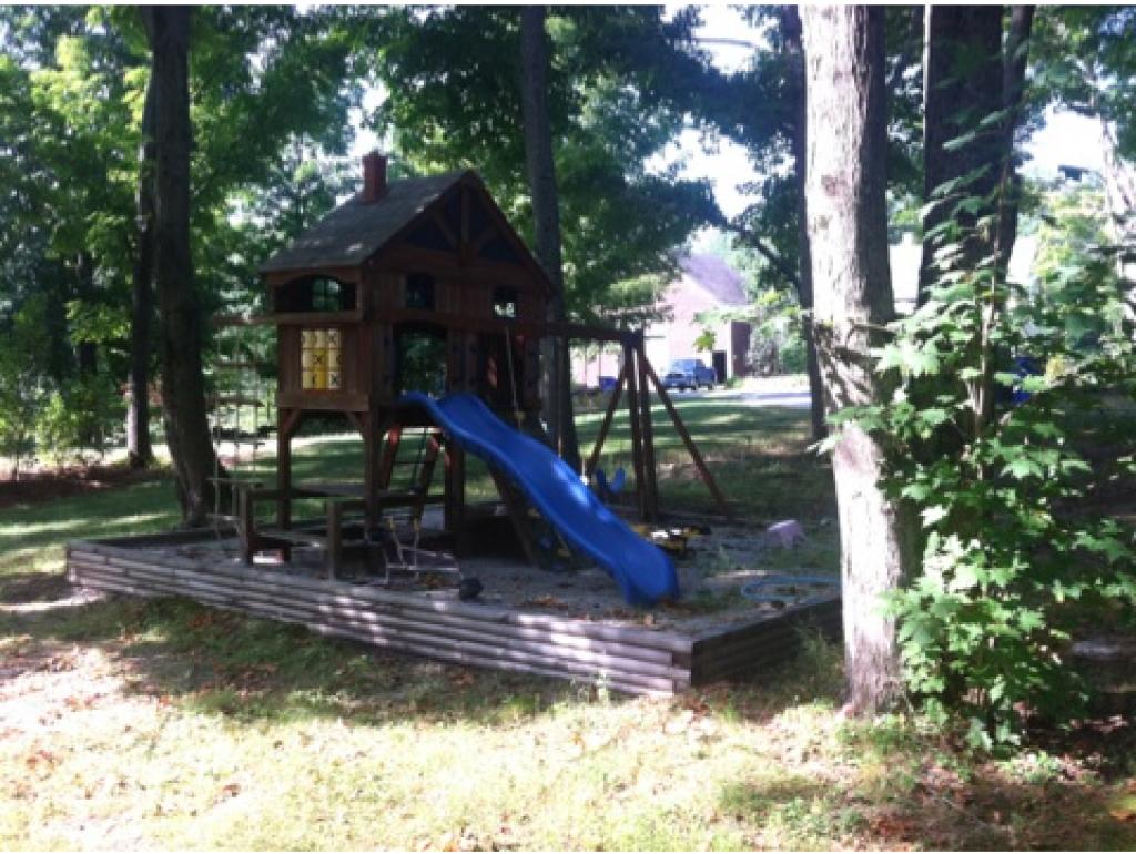 454 East Dunbarton Road Goffstown, NH 03045 - Photo 18 of 35