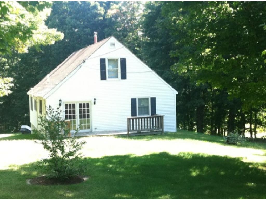 454 East Dunbarton Road Goffstown, NH 03045 - Photo 3 of 35