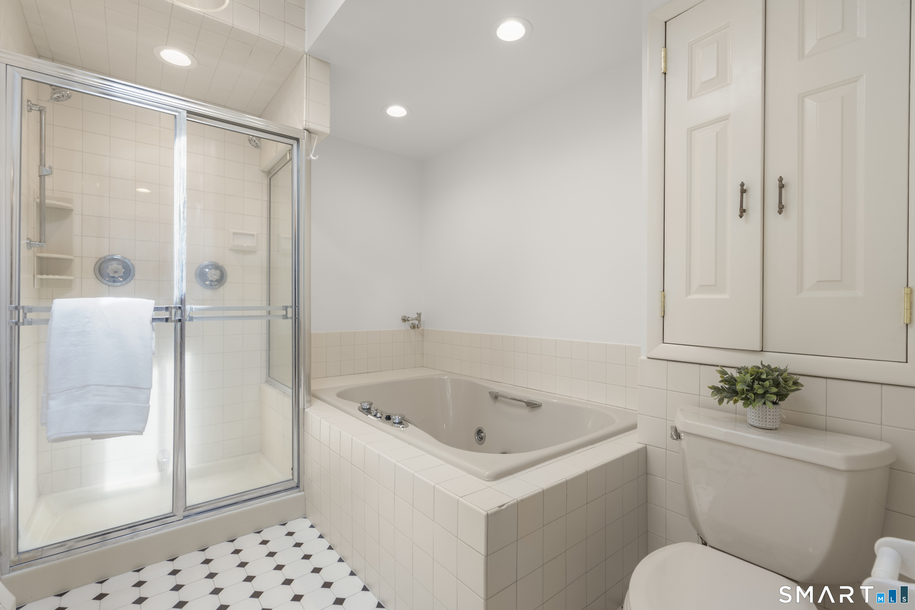 73 Wolfpit Road Wilton, CT 06897 - Photo 14 of 34