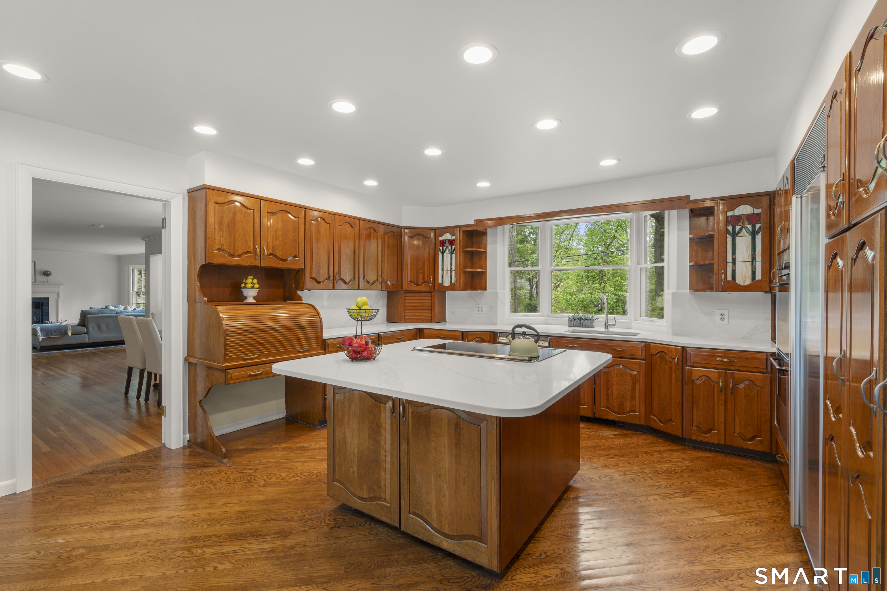 73 Wolfpit Road Wilton, CT 06897 - Photo 8 of 34