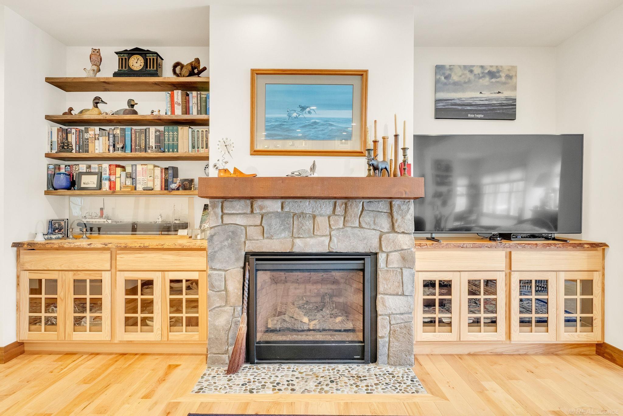 3905 Lakeshore Road Lexington, MI 48450 - Photo 17 of 86