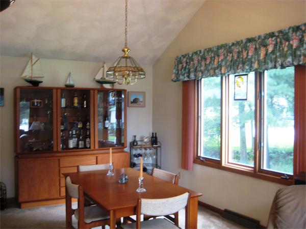 111 Hollytree Road Stoughton, MA 02072 - Photo 3 of 15 Gallery Image 3