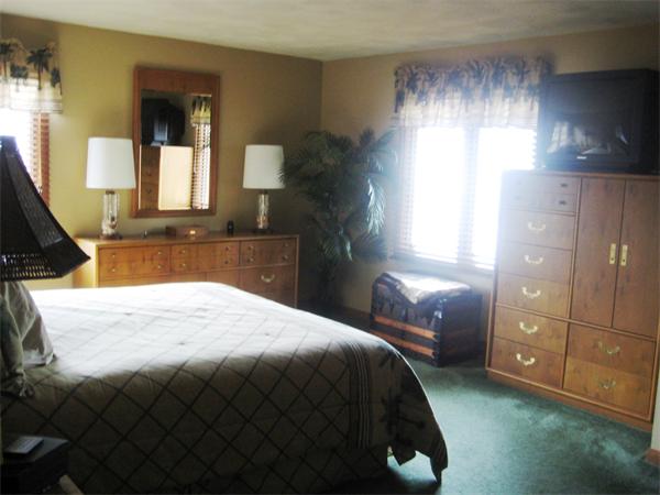 111 Hollytree Road Stoughton, MA 02072 - Photo 6 of 15 Gallery Image 6