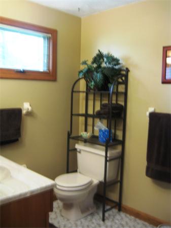 111 Hollytree Road Stoughton, MA 02072 - Photo 8 of 15 Gallery Image 8