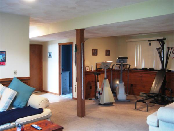 111 Hollytree Road Stoughton, MA 02072 - Photo 10 of 15 Gallery Image 10
