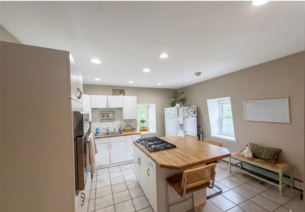 4646 Post Road, Unit 5 Warwick, RI 02818 - Photo 6 of 16
