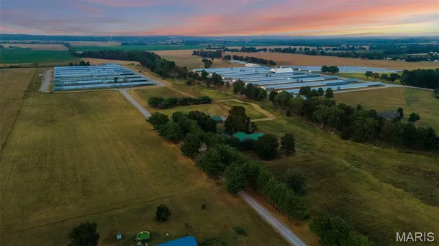 $524,000 | 1369 County Highway, Benton, MO 63736