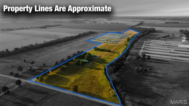 $524,000 | 1369 County Highway, Benton, MO 63736