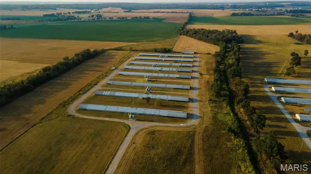 $524,000 | 1369 County Highway, Benton, MO 63736