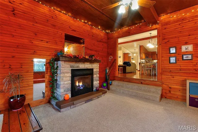 $524,000 | 1369 County Highway, Benton, MO 63736