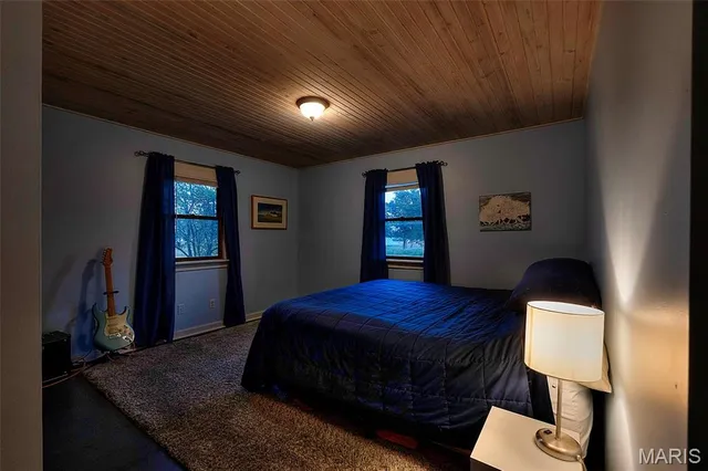 $524,000 | 1369 County Highway, Benton, MO 63736