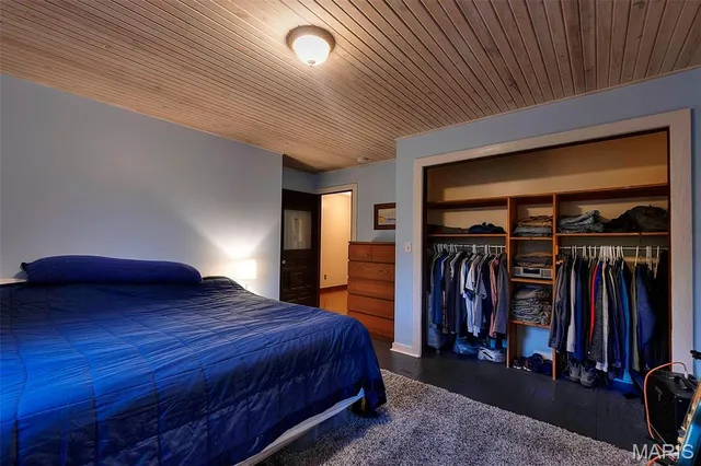 $524,000 | 1369 County Highway, Benton, MO 63736