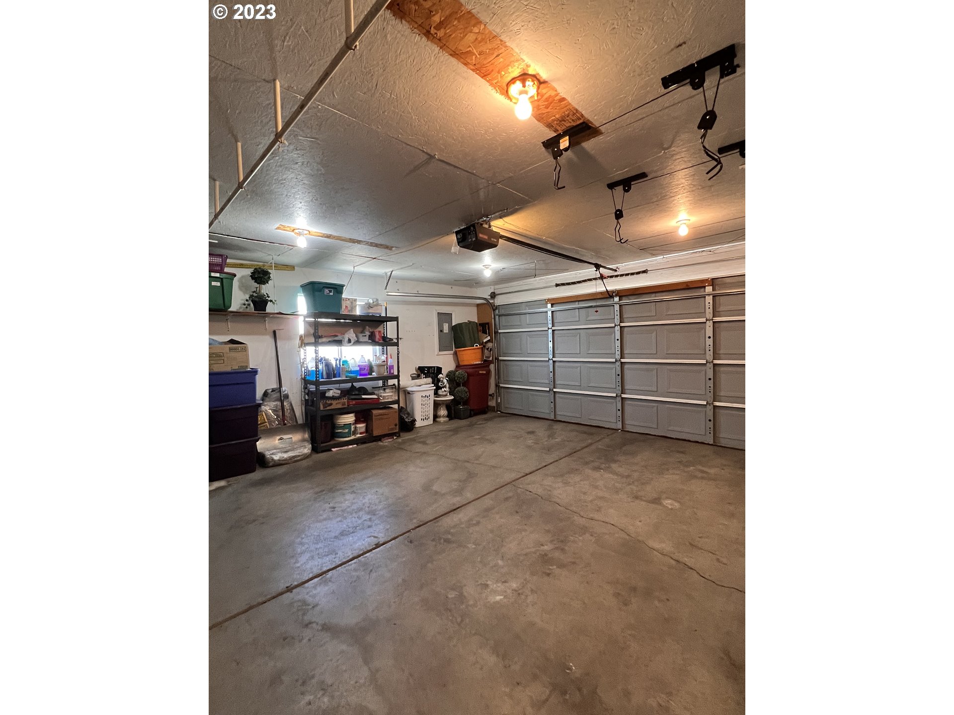 155 Pine Tree Avenue Umatilla, OR 97882 - Photo 12 of 15 a view of a garage