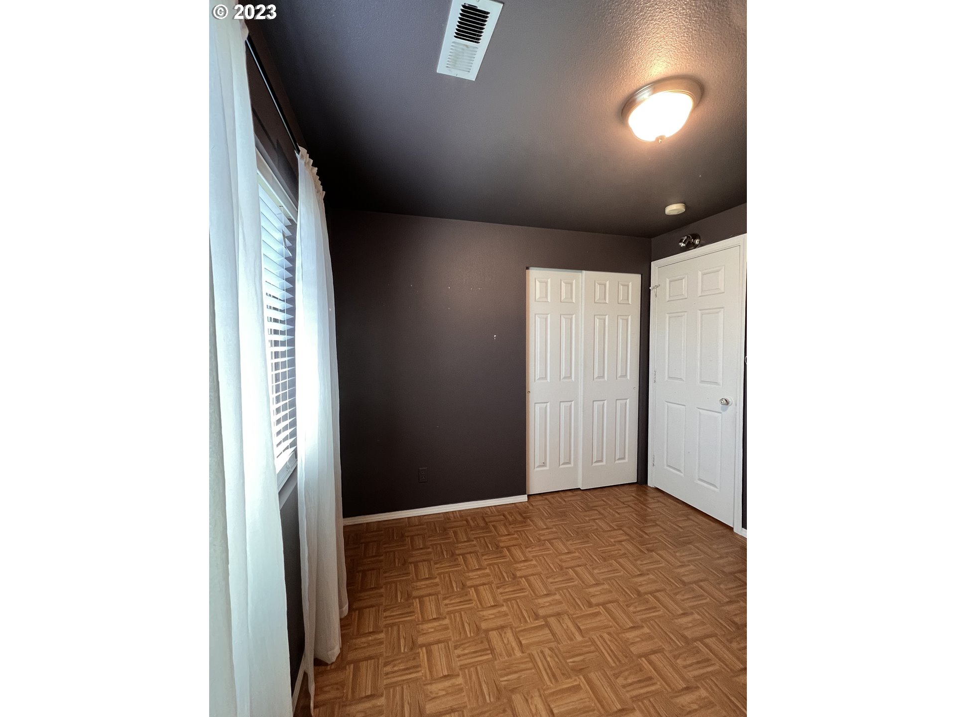 155 Pine Tree Avenue Umatilla, OR 97882 - Photo 7 of 15 a view of an empty room