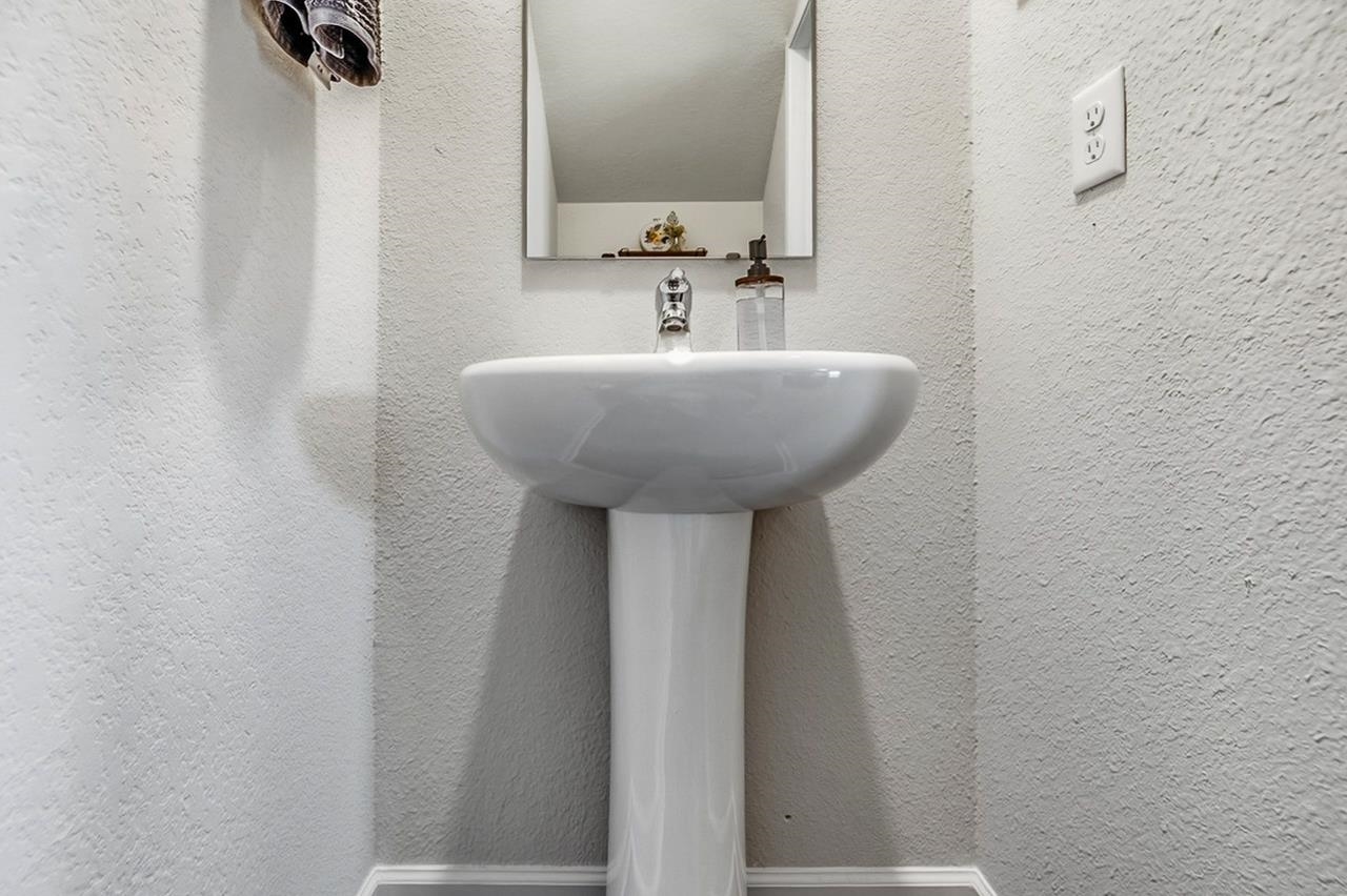 2182 Southlea Drive Inman, SC 29349 - Photo 14 of 32