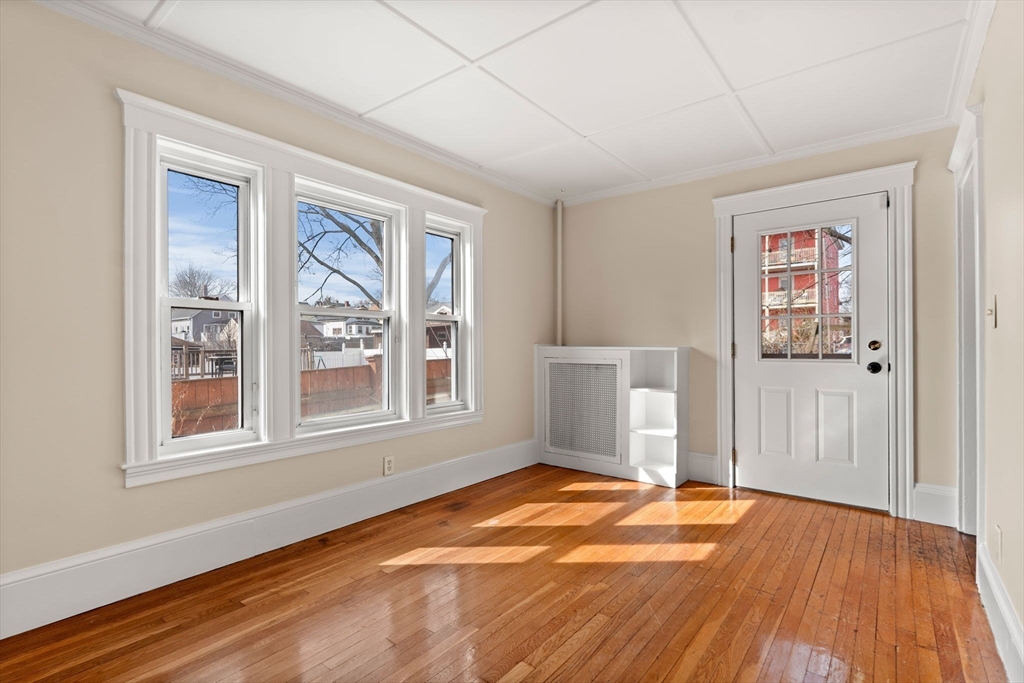 74 Myrtle Street Lynn, MA 01905 - Photo 4 of 37