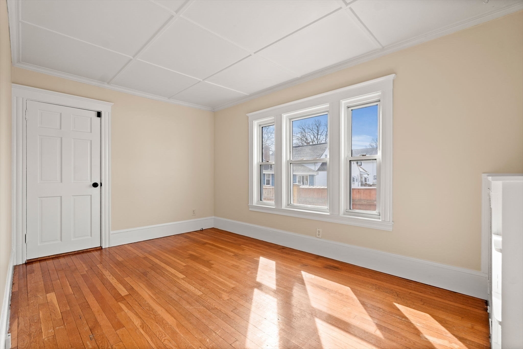 74 Myrtle Street Lynn, MA 01905 - Photo 6 of 37